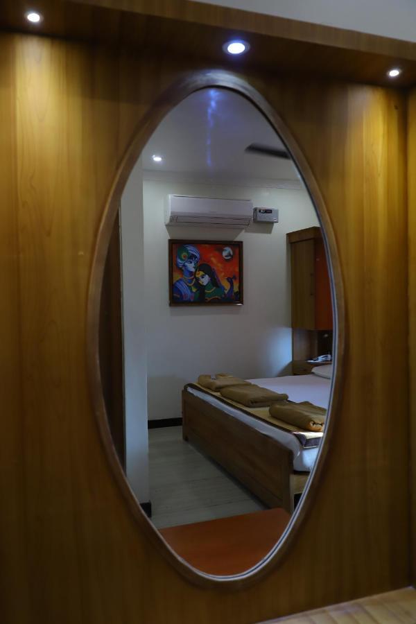 Anandha Grand Lodge Thiruchendur Bagian luar foto